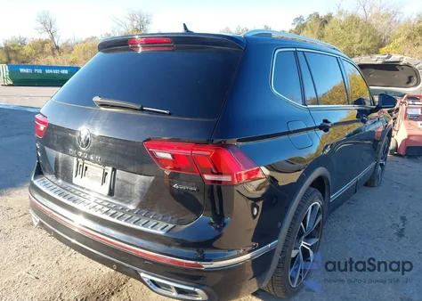 2022 Volkswagen Tiguan 2.0T Sel R-Line из США, поврежденный, VIN 3VV4B7AX3NM031328